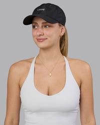 Woman wearing Train Cap - Black-White | Thumbnail Index: 5