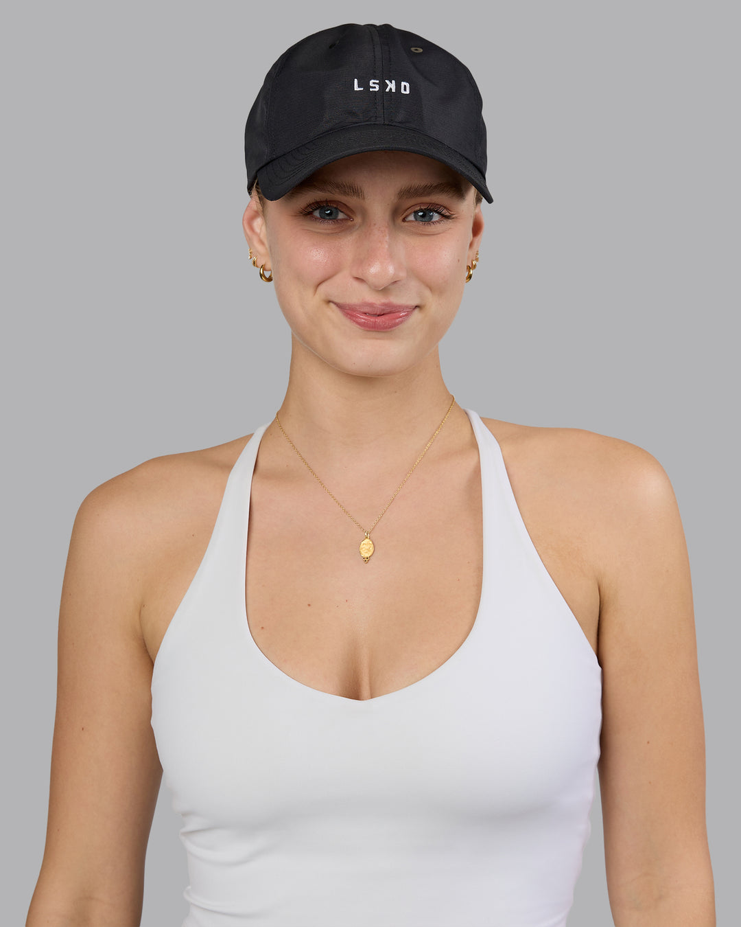 Woman wearing Train Cap - Black-White - view 2