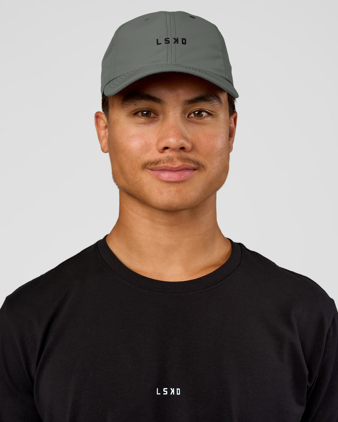 Man wearing Train Cap - Storm Front - view 4