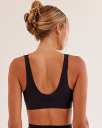 Woman wearing Bend & FLX Plunge Sports Bra - Black | Model:Georgia | Size:XS | Thumbnail Index: 4