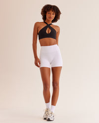 Woman wearing Bend & FLX Plunge Sports Bra - Black | Model:Tomi | Size:XS | Thumbnail Index: 7