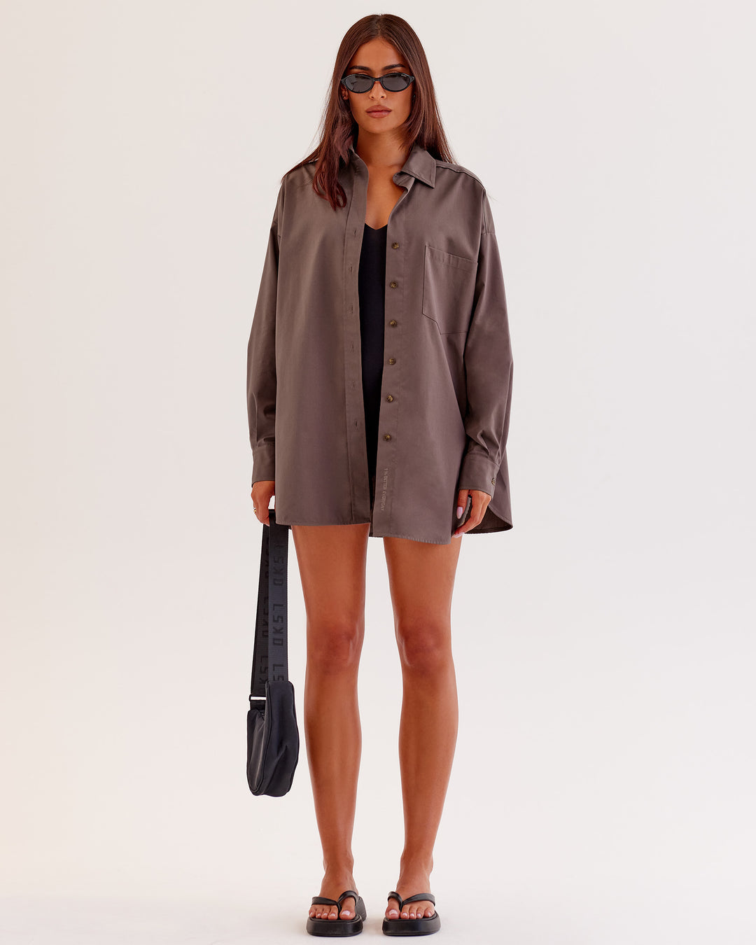 Woman wearing Go-To Oversized Shirt - Cocoa | Model:Ruby | Size:XS - view 4