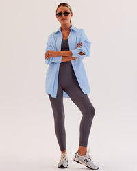Woman wearing Go-To Oversized Shirt - Poplin Blue | Model:Dana | Size:XS | Thumbnail Index: 4