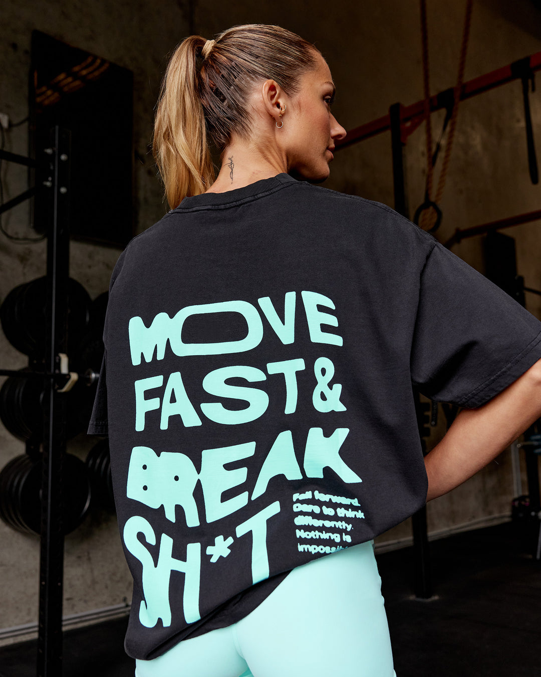 Woman wearing Move Fast Washed Heavyweight Tee Oversize - Black-Island Paradise | Model:Lauren | Size:XS - view 2