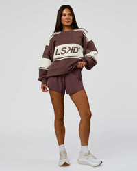 Woman wearing A-Team Sweater Oversize in Cocoa Powder-Off White | Model:Bianca | Size:XS | Thumbnail Index: 13