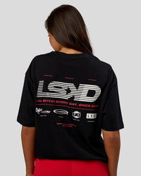 Woman wearing Archive FLXCotton Oversized Tee - Black-Scarlet | Model:Kirstyn | Size:XS | Thumbnail Index: 3