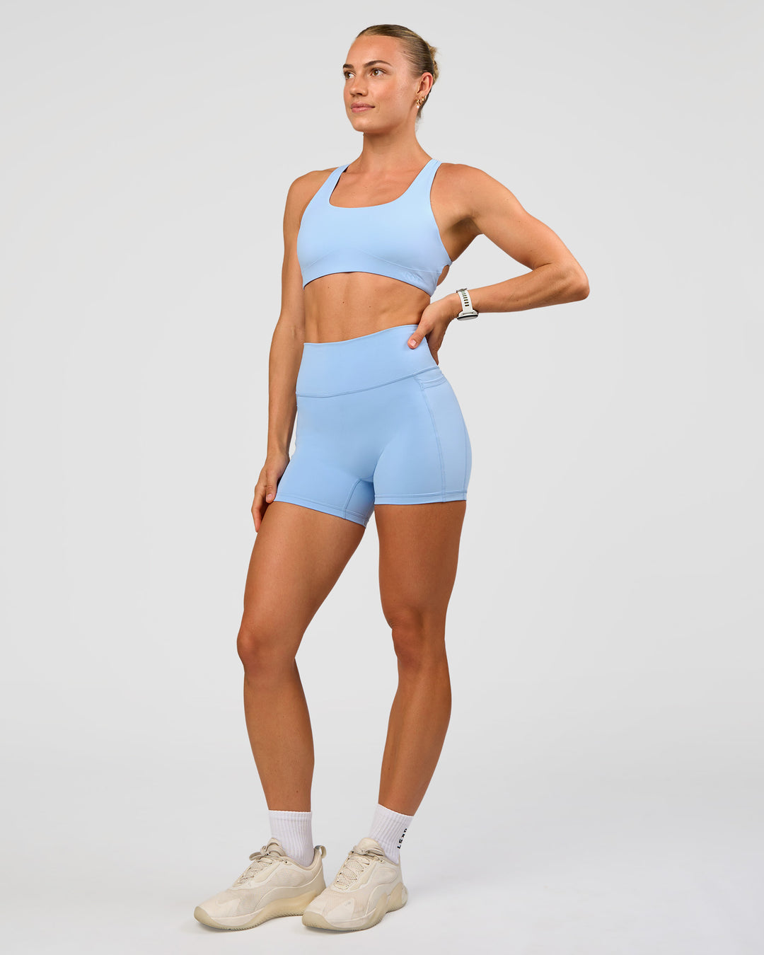 Woman wearing Aspire Sports Bra - Open Air | Model:Maja | Size:XS - view 7