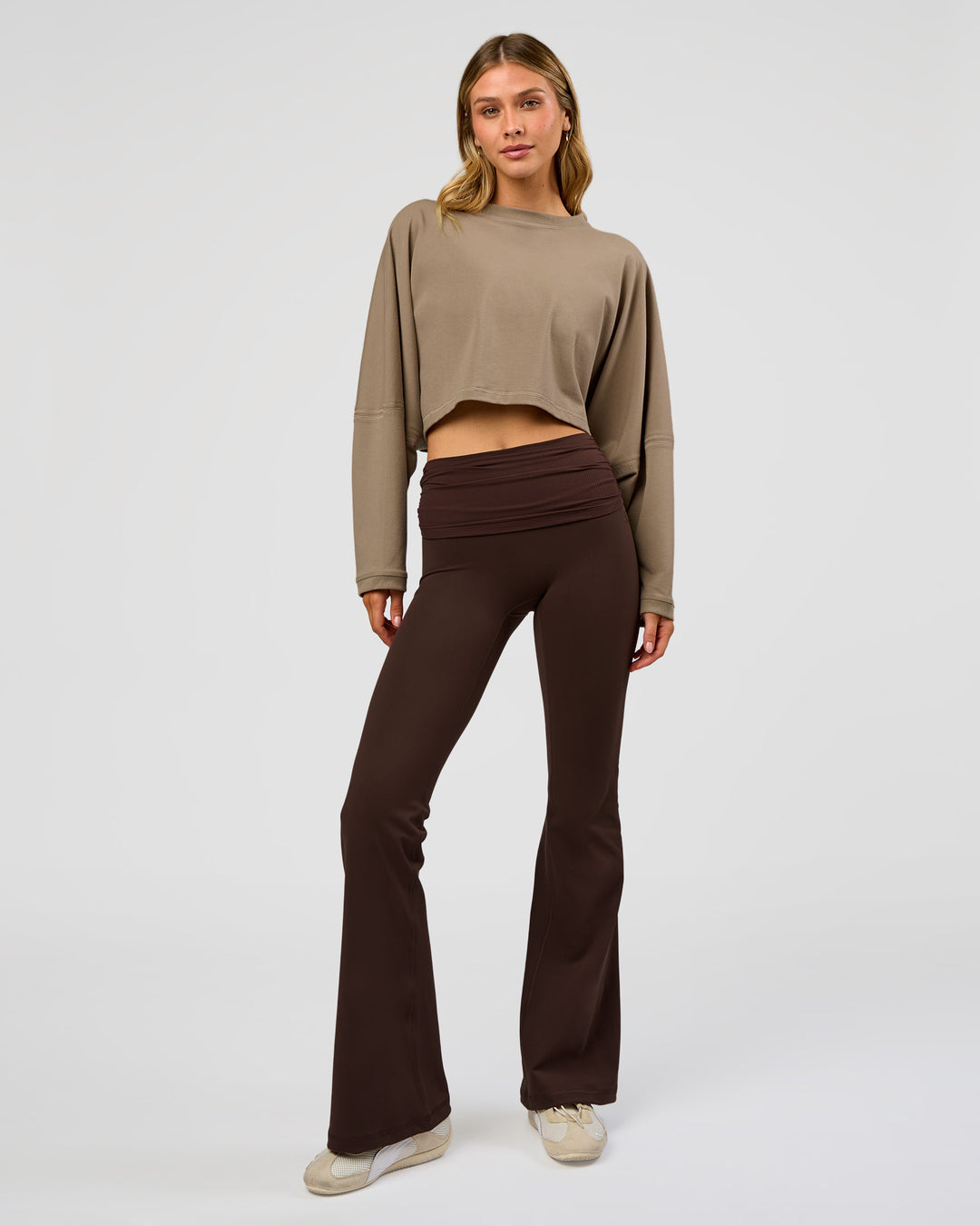 Woman wearing CF Street Surge Long Sleeve Tee - Taupe Ash | Model:Leilani | Size:XS - view 7