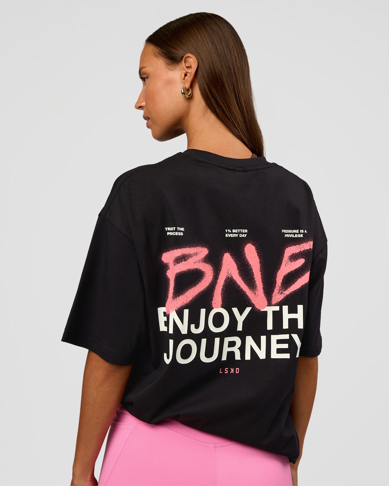 Woman wearing CFT BNE 26 FLXCotton Oversized Tee in Black | Model:Brylee | Size:XS