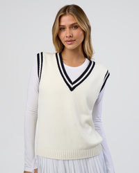 Woman wearing Clubhouse Vest - Off White-Future Navy | Model:Leilani | Size:XS | Thumbnail Index: 1