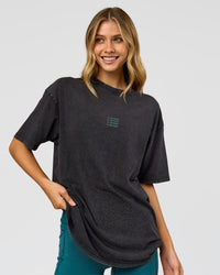 Woman wearing Everyday Elevation FLXCotton Oversized Tee - Black Washed-Carbon Green | Model:Leilani | Size:XS | Thumbnail Index: 5
