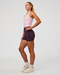 Woman wearing Flow Performance Tank 2.0 - Marshmallow | Model:Emelia | Size:XS | Thumbnail Index: 2