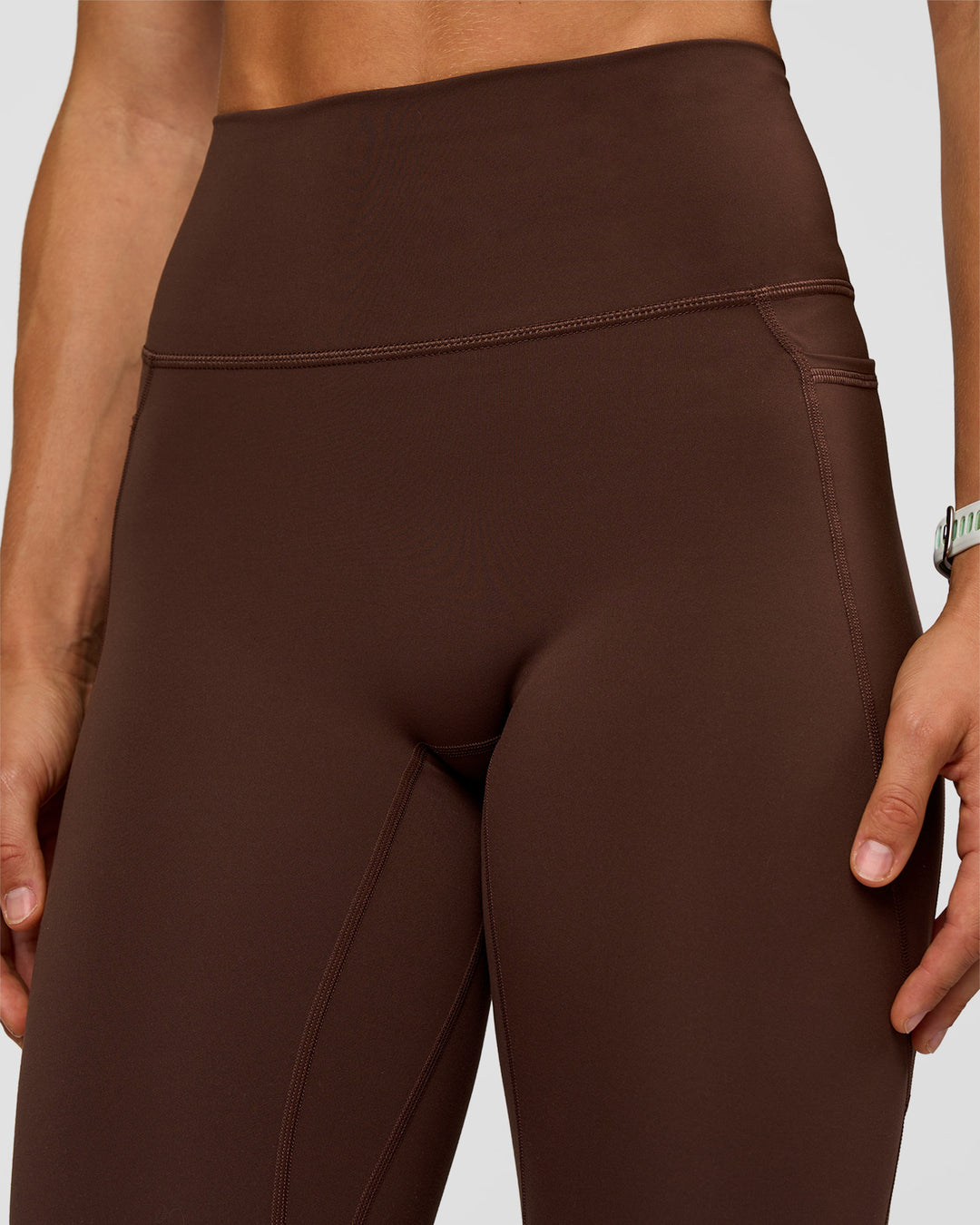 Woman wearing Fusion Ultra High-Rise Full Length Legging Pockets - Hot Chocolate | Model:Maja | Size:XS - view 9