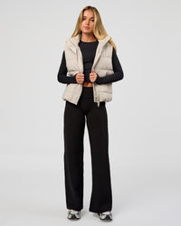 Woman wearing Fusion V-Contour High-Rise Petite Pant - Black | Model:Issy | Size:XS | Thumbnail Index: 2