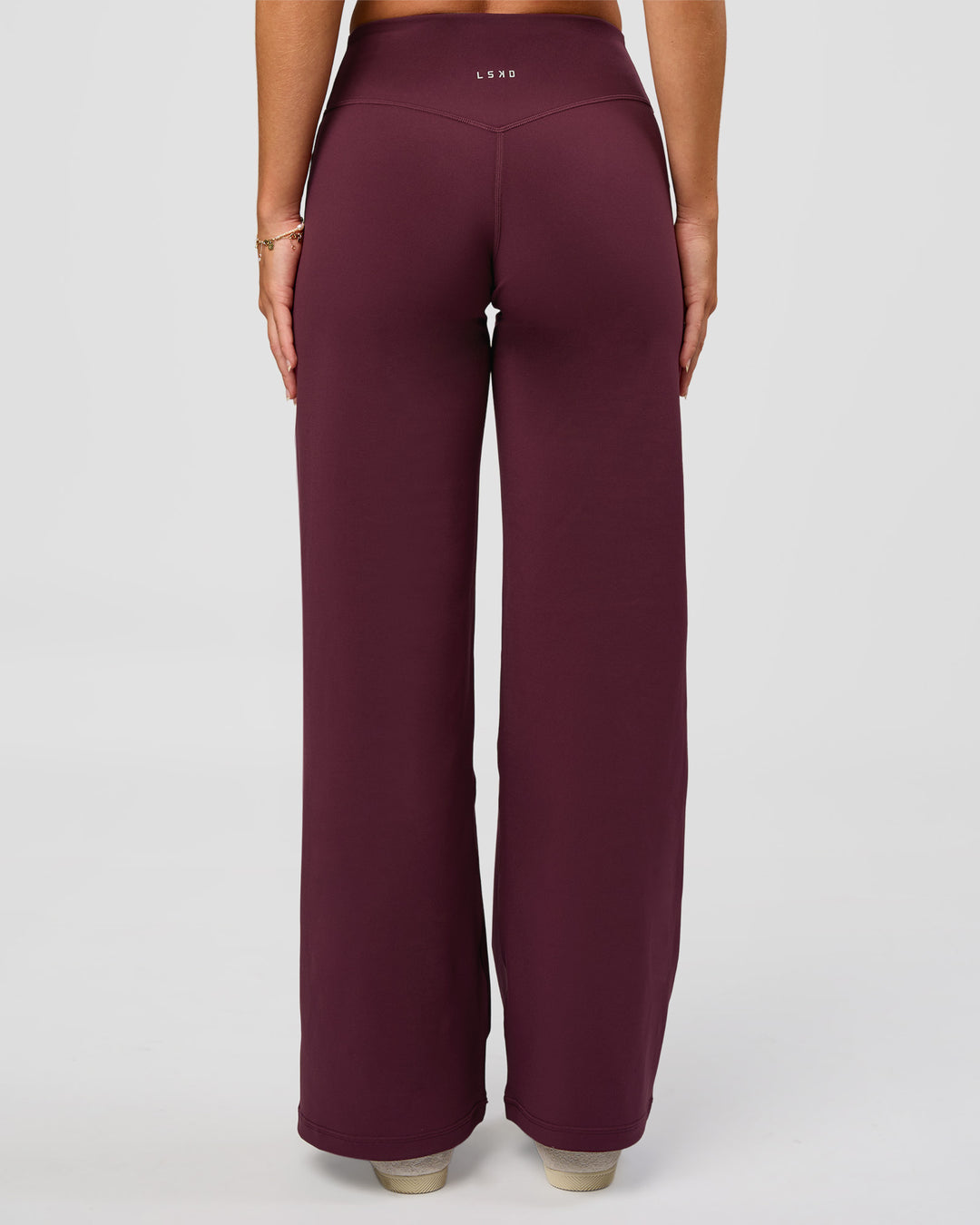 Woman wearing Fusion V-Contour High-Rise Petite Pant - Cherry Lacquer | Model:Issy | Size:XS - view 5