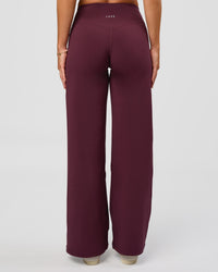 Woman wearing Fusion V-Contour High-Rise Petite Pant - Cherry Lacquer | Model:Issy | Size:XS | Thumbnail Index: 4