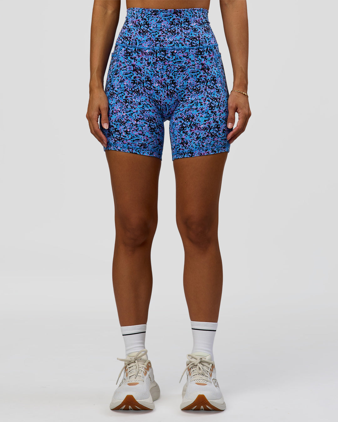 Woman Fusion V-Contour Ultra High-Rise Mid Short Pockets in Energy Print Blue Multi | Model:Brylee | Size:XS - view 7