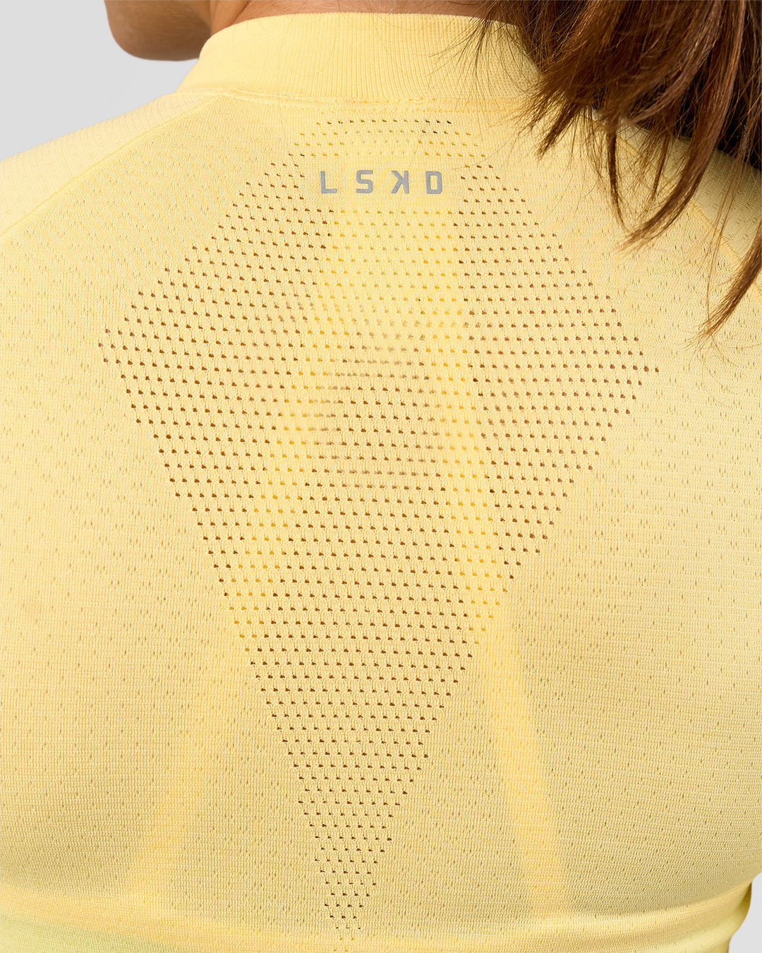 Woman wearing GG AeroFLX+ Long Sleeve Half Zip - Lemon-Baltic Sea | Model:Grace | Size:XS - view 8