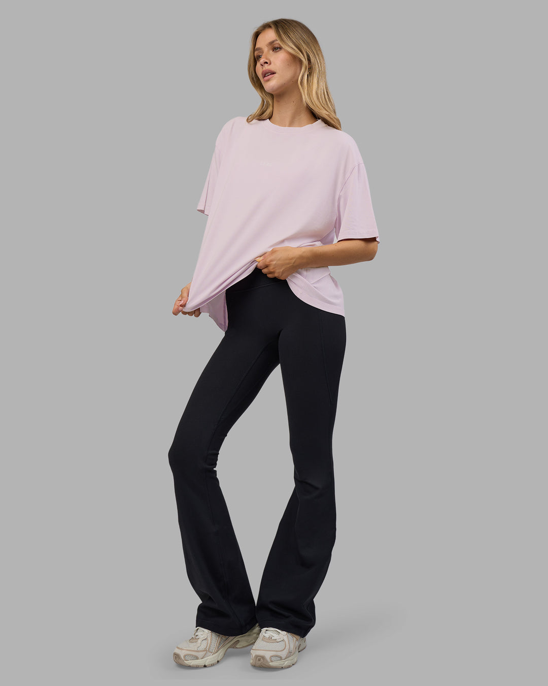 Woman wearing Go-To FLXCotton Oversized Tee - Fair Orchid Washed | Model:Leilani | Size:XS - view 2