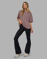 Woman wearing Go-To FLXCotton Oversized Tee - Peppercorn Washed | Model:Leilani | Size:XS | Thumbnail Index: 5