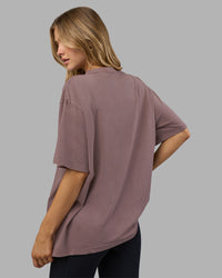 Woman wearing Go-To FLXCotton Oversized Tee - Peppercorn Washed | Model:Leilani | Size:XS | Thumbnail Index: 3