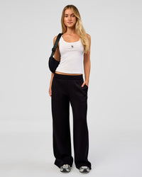 Woman wearing Go-To FLXCotton Scoop Neck Tank in White-Black | Model:Issy | Size:XS | Thumbnail Index: 8