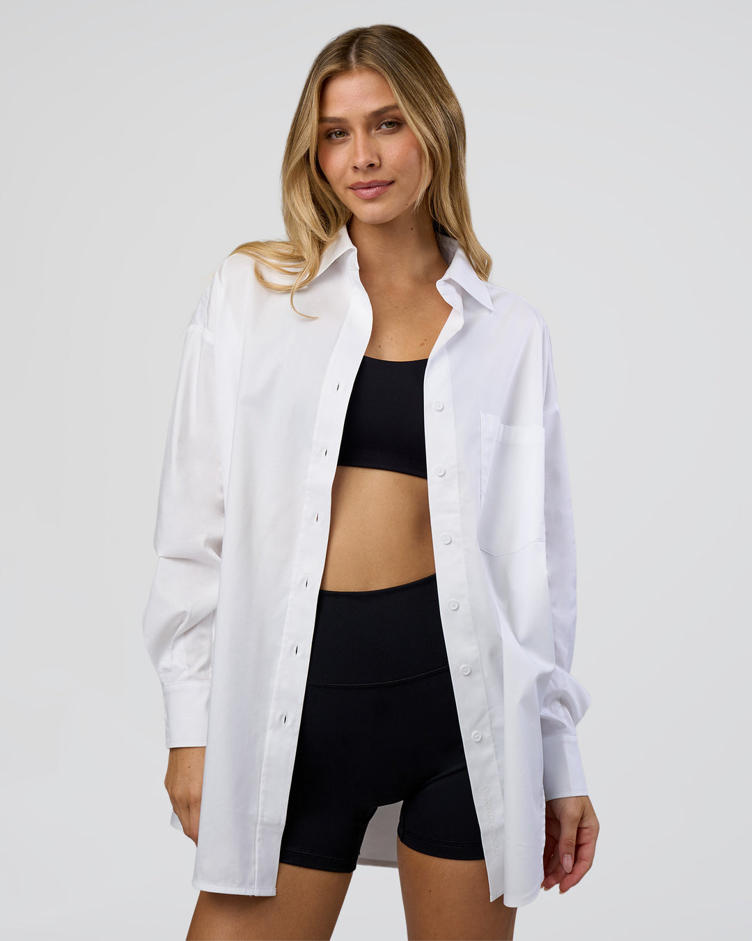 Woman wearing Go-To Oversized Shirt - White | Model:Leilani | Size:XS - view 7