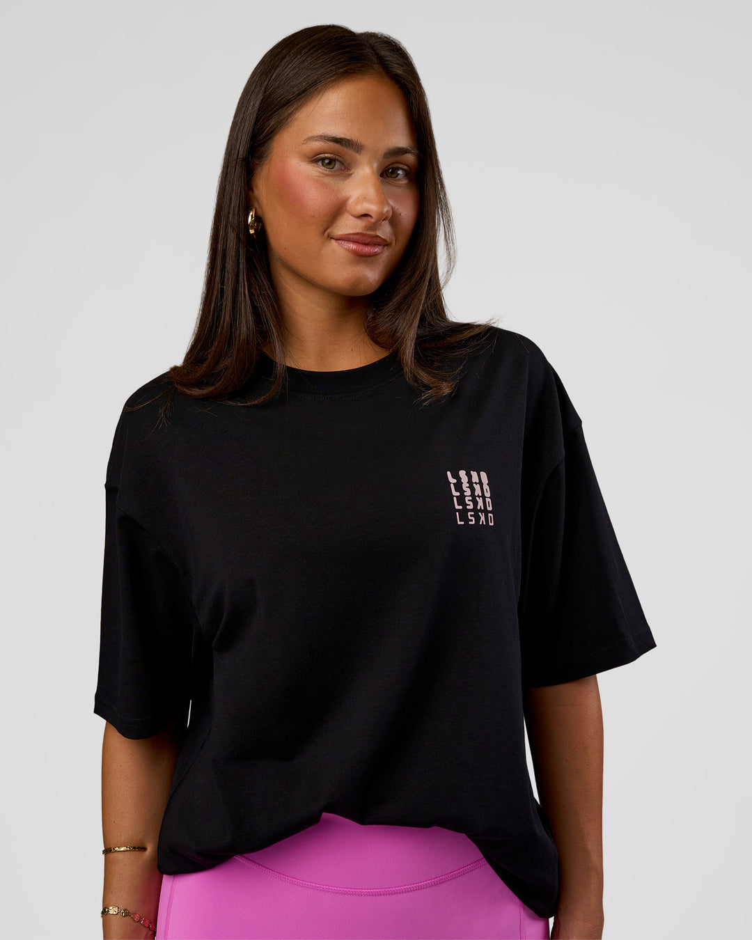 Woman wearing Inferno Journey FLXCotton Oversized Tee - Black-Ultra Fuchsia | Model:Bianca | Size:XS - view 5