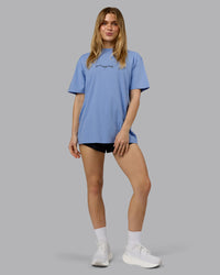 Woman wearing Just Run FLXCotton Oversized Tee - Soft Blue-Dark Storm | Model:Emilie | Size:XS | Thumbnail Index: 6