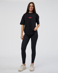 Woman wearing Kettle B FLXCotton Oversized Tee - Black-White | Model:Estella | Size:XS | Thumbnail Index: 6