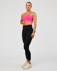 Woman wearing Lift Sports Bra - Ultra Pink | Model:Maja | Size:XS | Thumbnail Index: 3