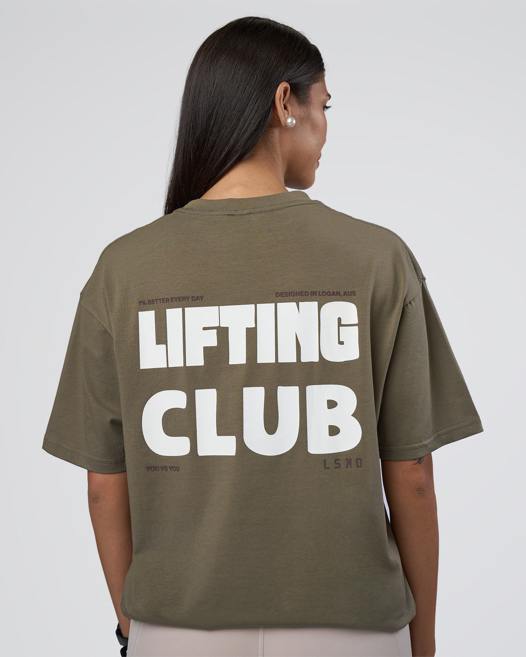 Woman wearing Lifting FLXCotton Oversized Tee - Walnut Grey-Hot Chocolate | Model:Rhiley | Size:XS - view 4