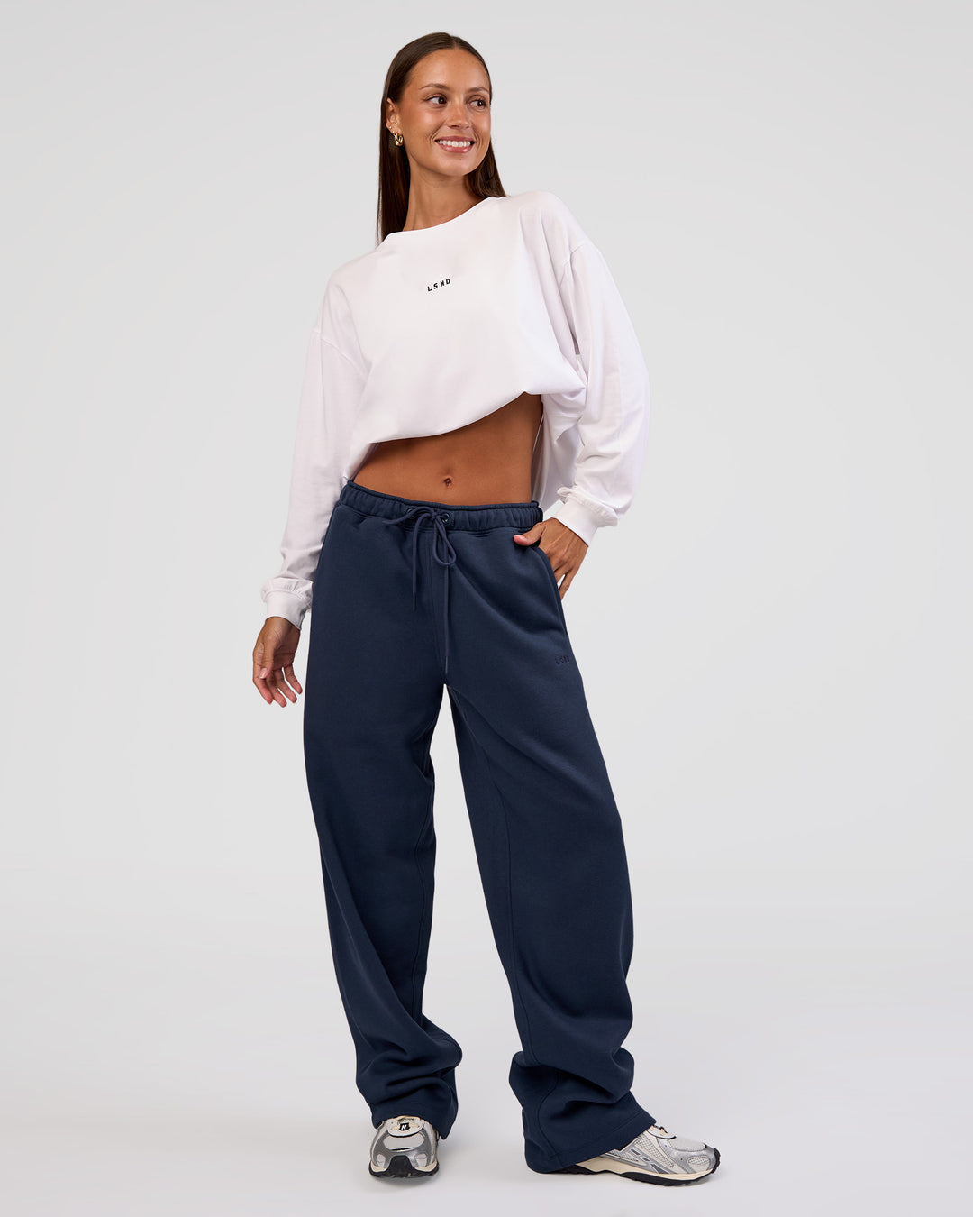 Woman wearing MVP Straight Leg Pant - Future Navy | Model:Brylee | Size:XS - view 12