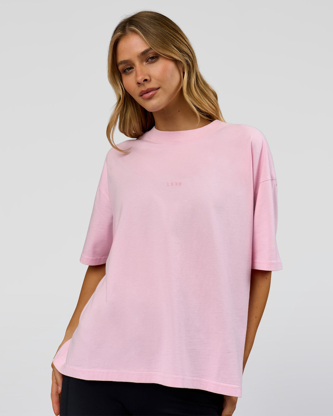 Woman wearing Memory in Motion Heavyweight Boxed Tee - Marshmallow Washed | Model:Leilani | Size:XS - view 7