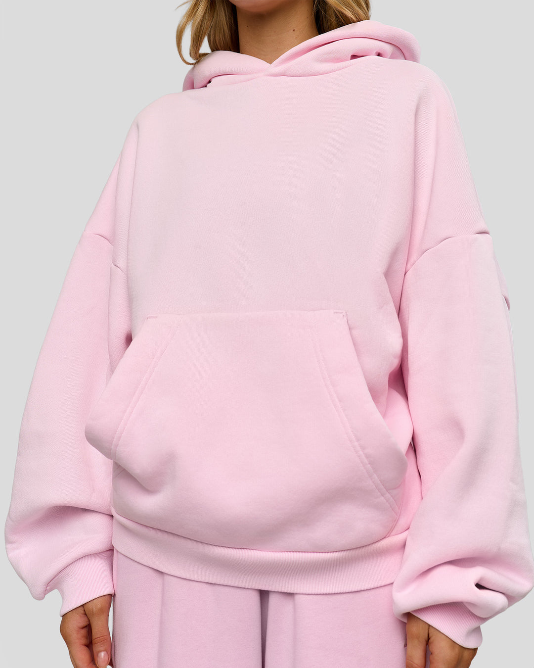 Woman wearing Memory In Motion Ultra Heavyweight Washed Hoodie - Marshmallow Washed | Model:Leilani | Size:XS - view 9