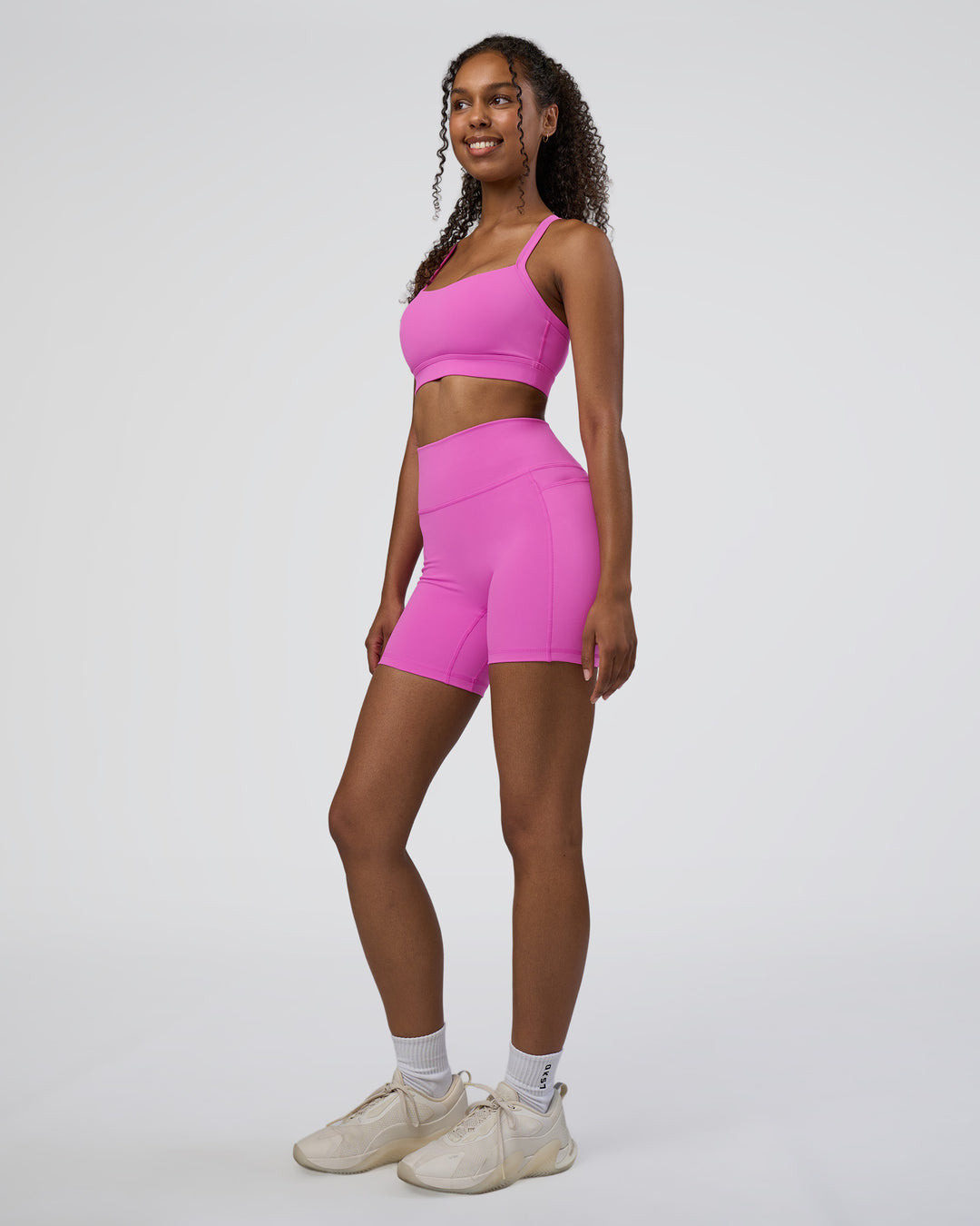 Woman wearing Momentum Sports Bra D/DD/E - Ultra Fuchsia | Model:Jordan | Size:XS - view 5