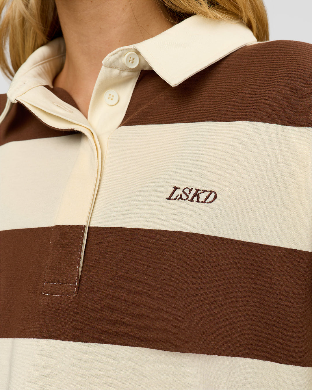 Woman wearing Oversized Rugby Polo - Off White - Brown | Model:Leilani | Size:XS - view 6