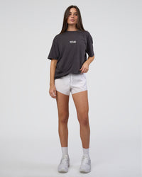 Woman wearing Runner& | Thumbnail Index: 7