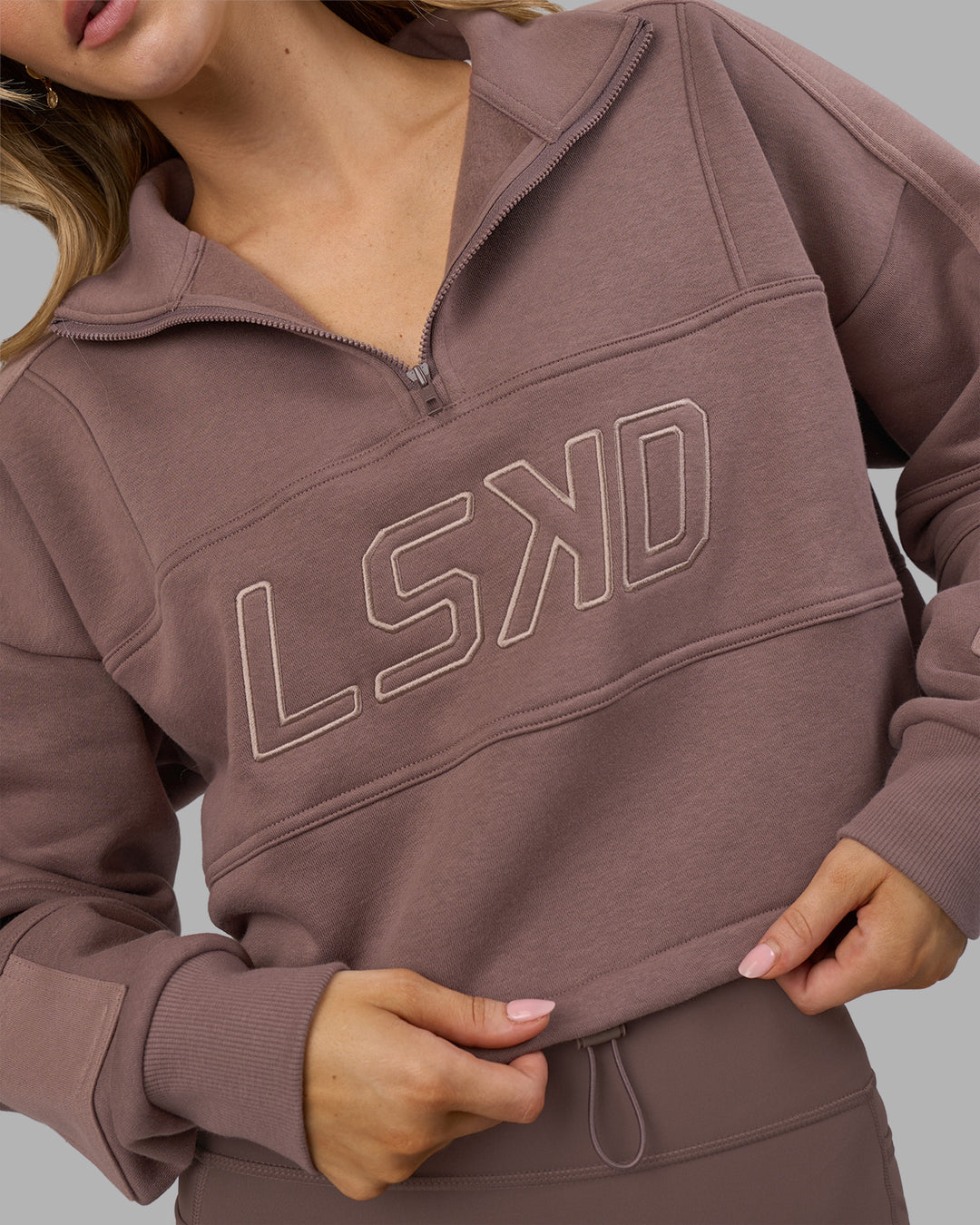 Woman wearing Slam Quarter Zip Sweater - Peppercorn | Model:Leilani | Size:XS - view 5