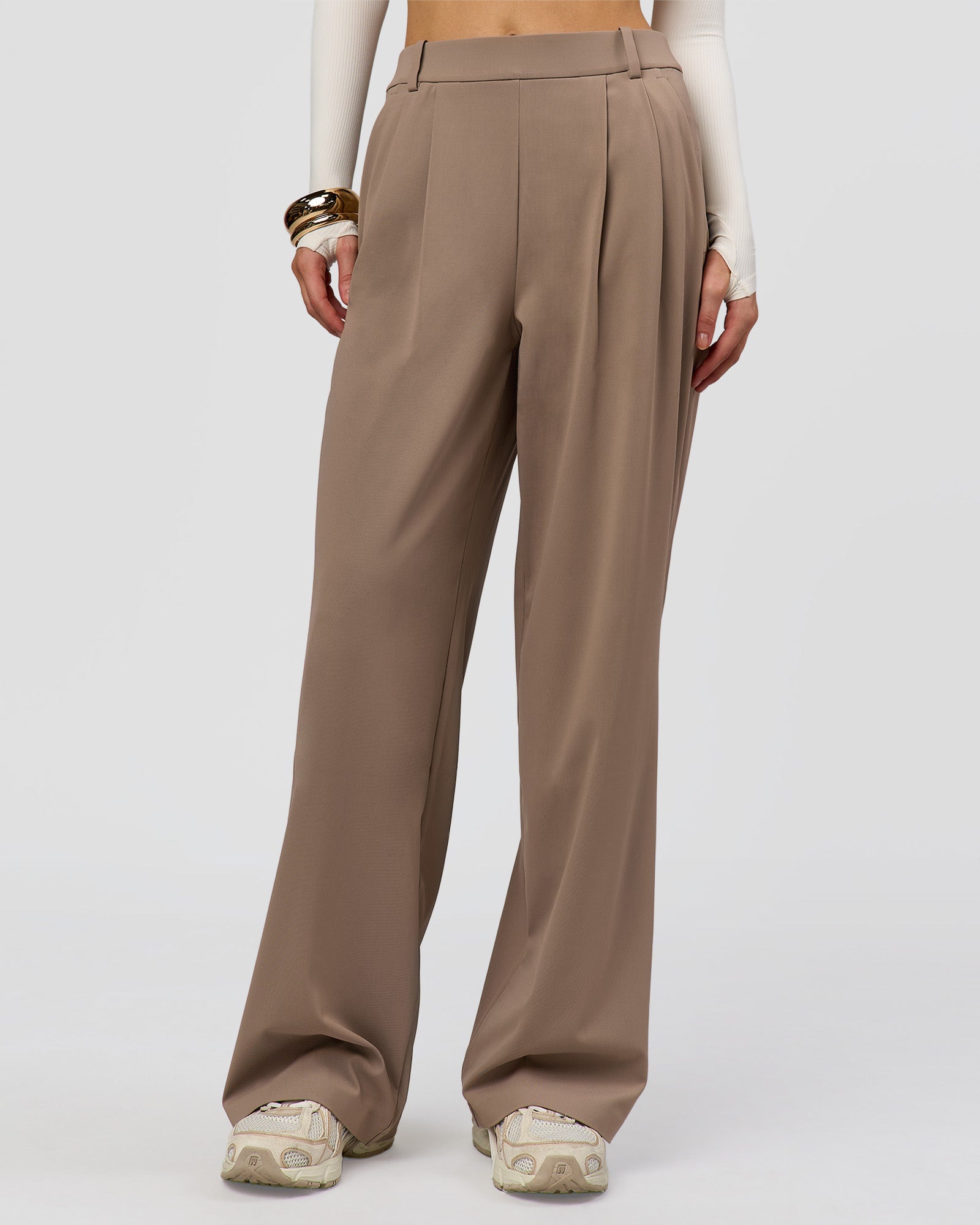 Woman wearing StretchShift Wide Leg Pant - Taupe Ash | Model:Leilani | Size:XS