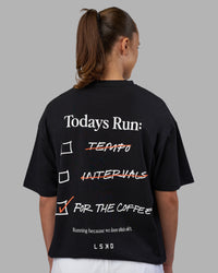 Woman wearing Today& | Thumbnail Index: 1