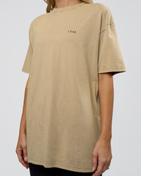 Woman wearing We Love This  FLXCotton Oversized Tee - Greige Washed-Black | Model:Leilani | Size:XS | Thumbnail Index: 8
