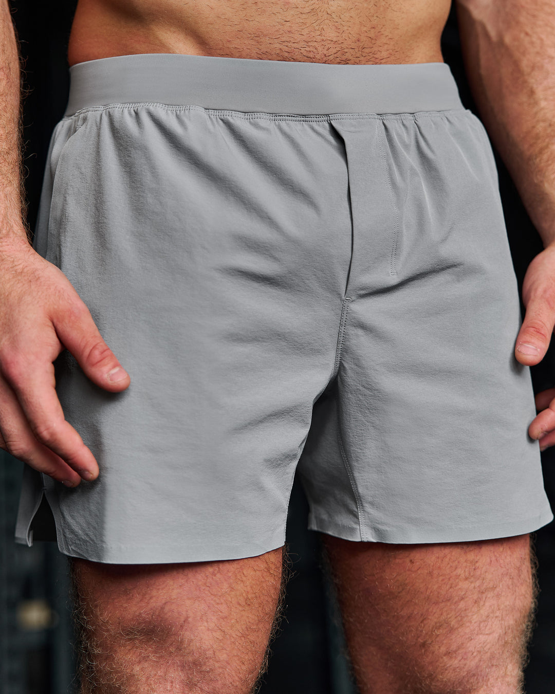 Campaign image of Hybrid 5" Short - Alloy - view 7
