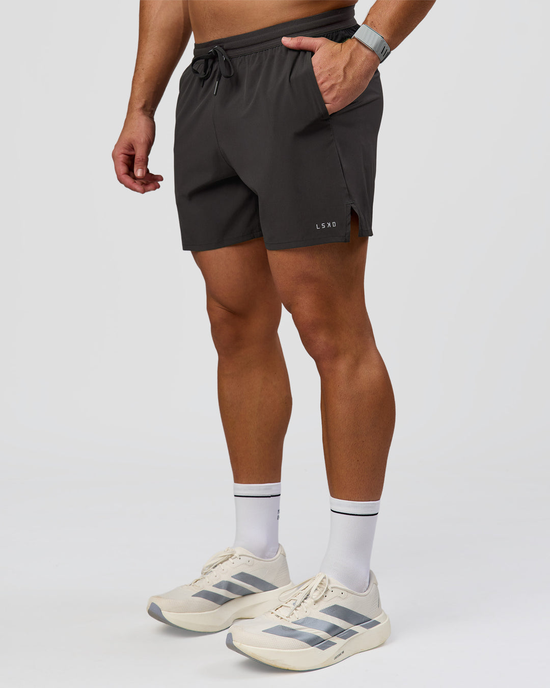 Man wearing Pace 5" Lined Running Short - Black-Onyx | Model:Jaiden | Size:L - view 11