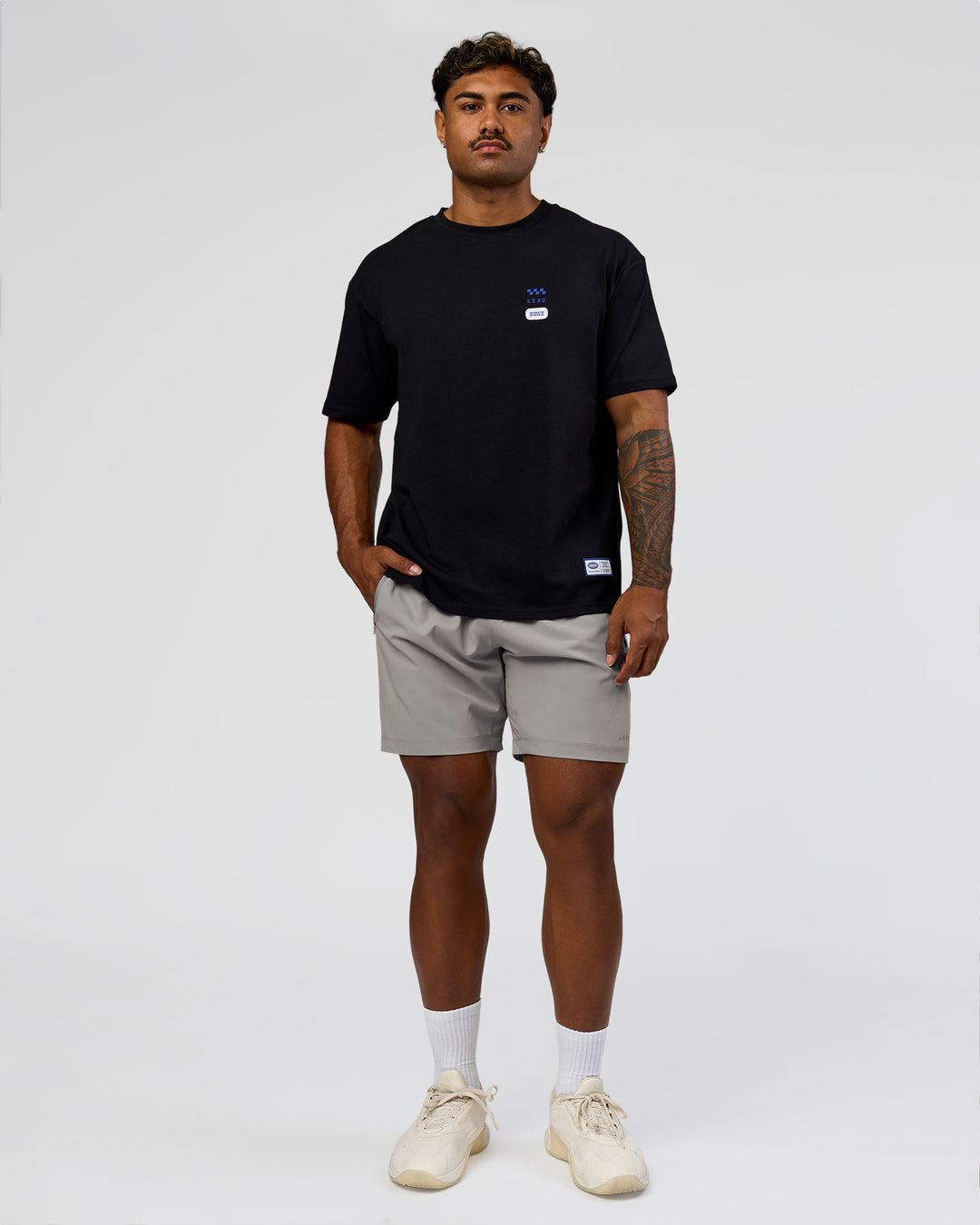 Man wearing Archive FLXCotton Oversized Tee - Black-Electric Indigo | Model:Xav | Size:L - view 18