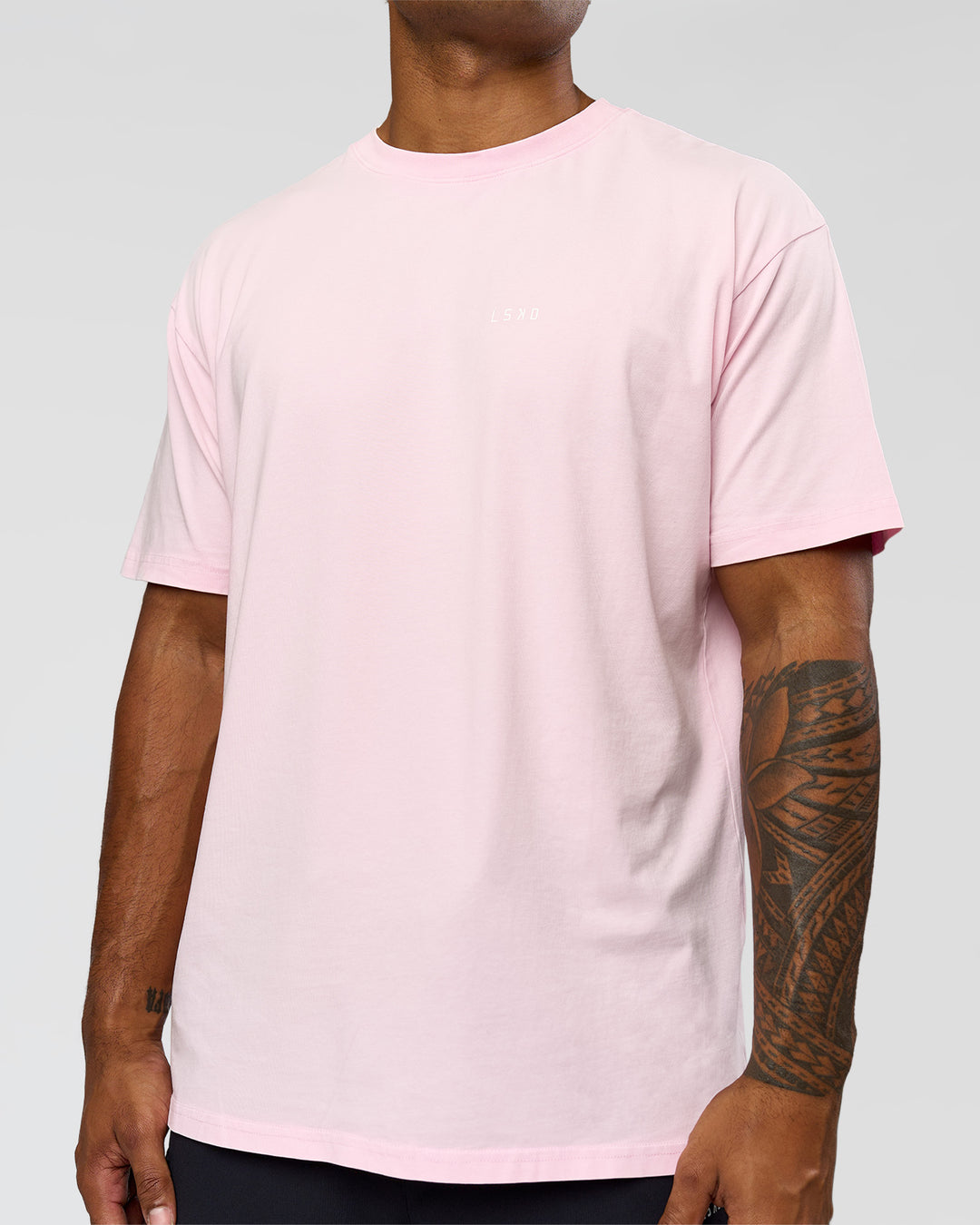 Man wearing Dare To Think FLXCotton Tee Oversize - Marshmallow Washed-White | Model:Xav | Size:L - view 5