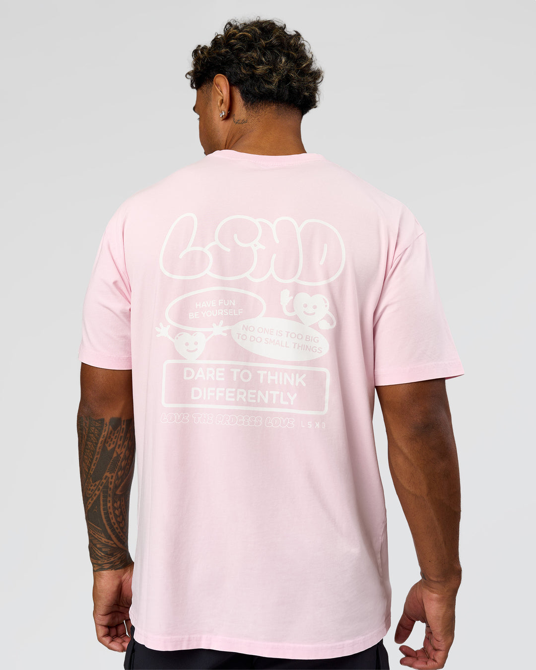 Man wearing Dare To Think FLXCotton Tee Oversize - Marshmallow Washed-White | Model:Xav | Size:L - view 8
