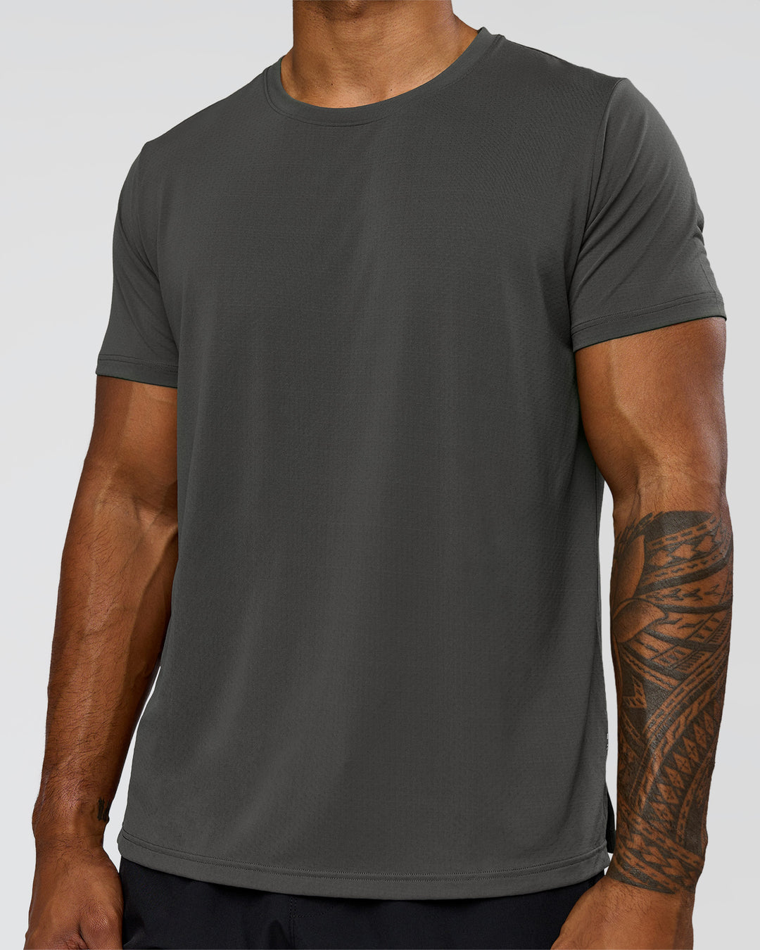 Man wearing Rep Training Tee - Dark Storm | Model:Xav | Size:L - view 5