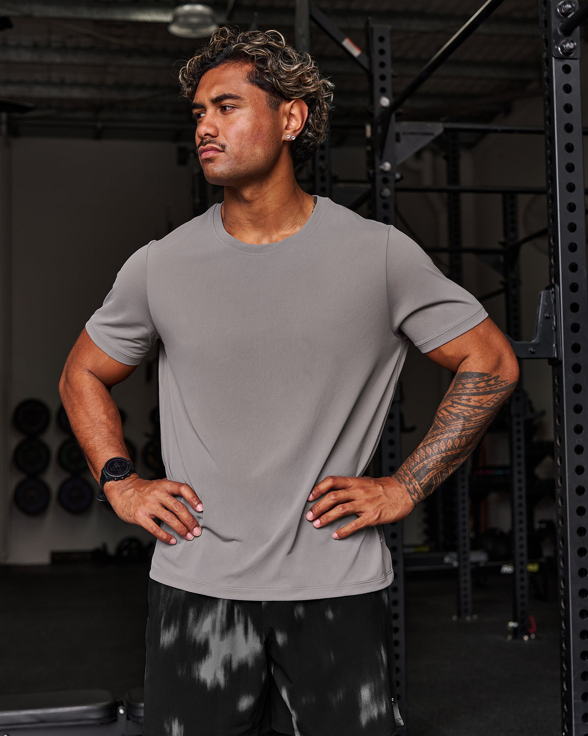 Man wearing Rep Training Tee - Storm Front | Model:Xav | Size:L - view 1