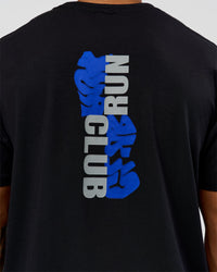 Man wearing Run Club Elevate FLXCotton Oversized Tee - Black-Electric Indigo | Model:Xav | Size:L | Thumbnail Index: 11